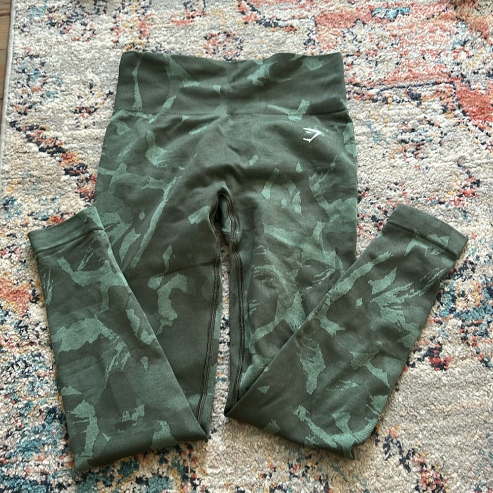 Small Gymshark leggings